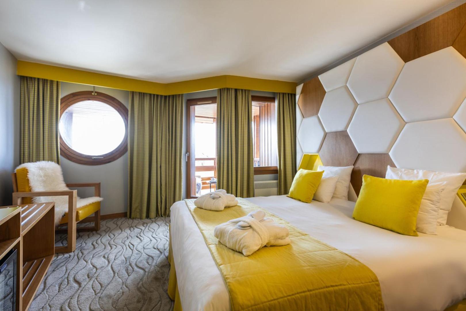 אלפה ד'הואז Royal Ours Blanc Boutique Hotel & Spa מראה חיצוני תמונה