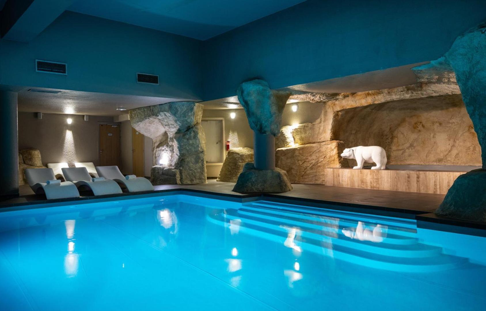 אלפה ד'הואז Royal Ours Blanc Boutique Hotel & Spa מראה חיצוני תמונה