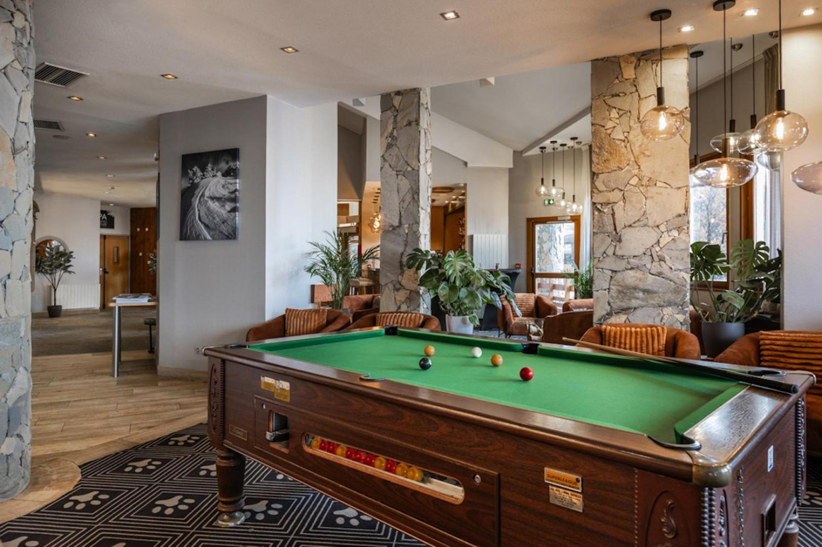 אלפה ד'הואז Royal Ours Blanc Boutique Hotel & Spa מראה חיצוני תמונה
